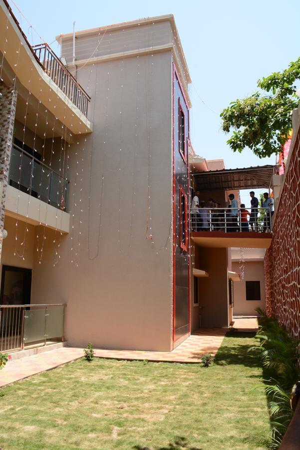 Malhar Bungalow Панчгани Екстериор снимка