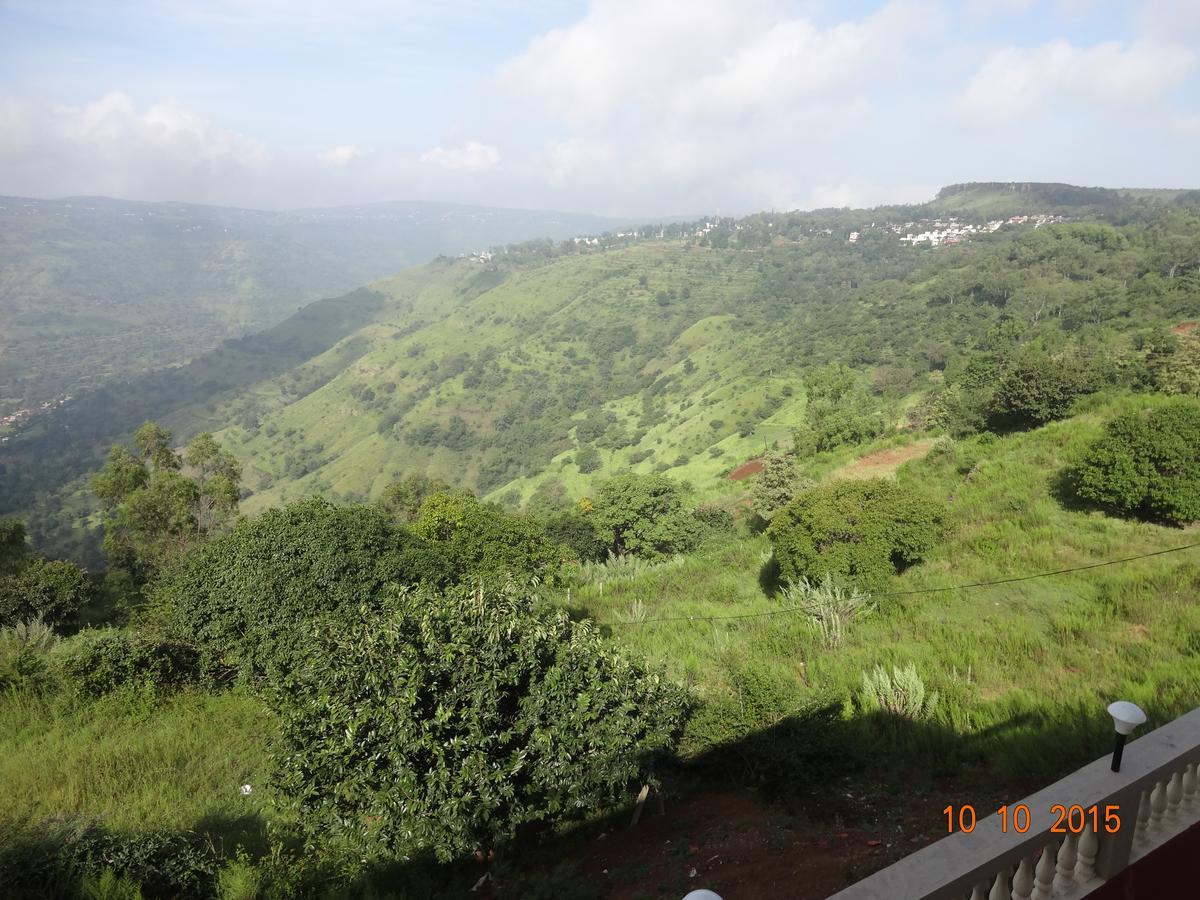 Malhar Bungalow Панчгани Екстериор снимка