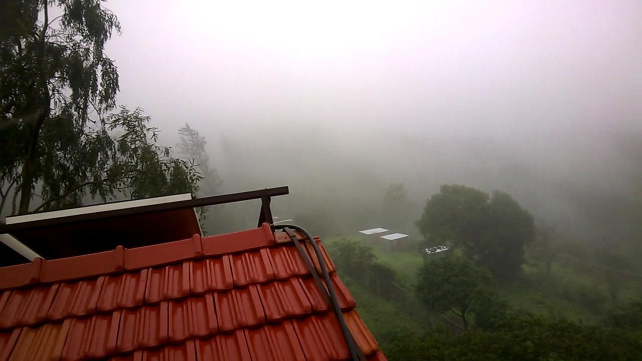 Malhar Bungalow Панчгани Екстериор снимка