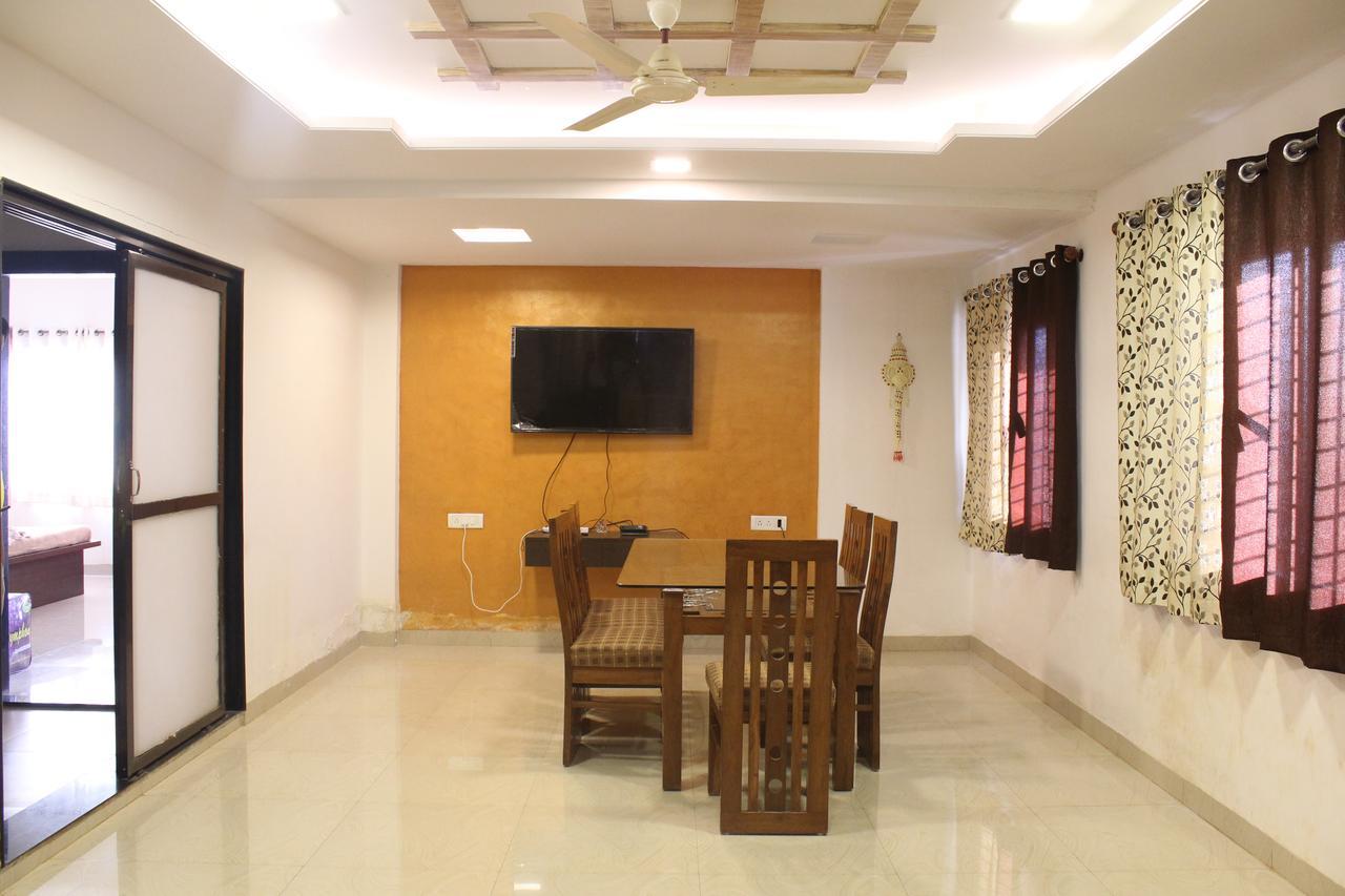 Malhar Bungalow Панчгани Екстериор снимка