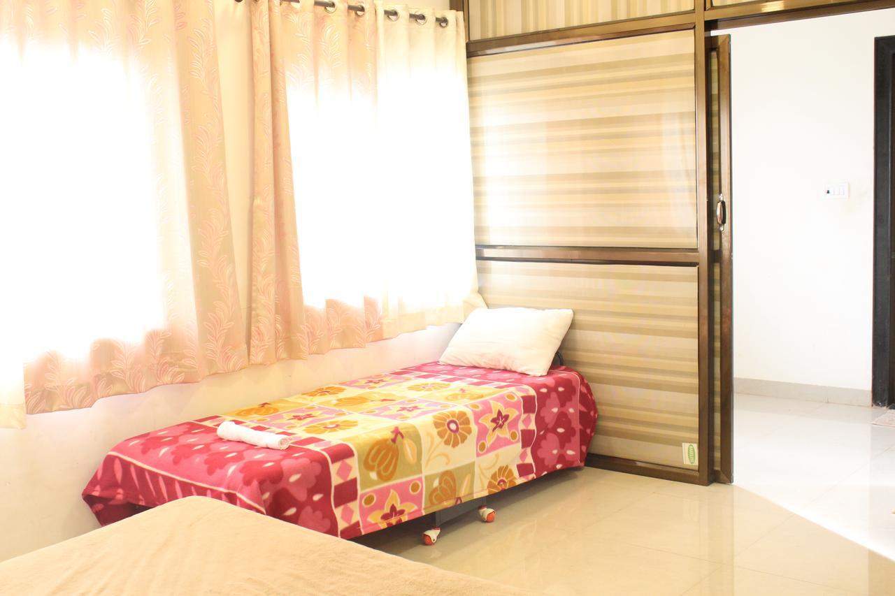 Malhar Bungalow Панчгани Екстериор снимка