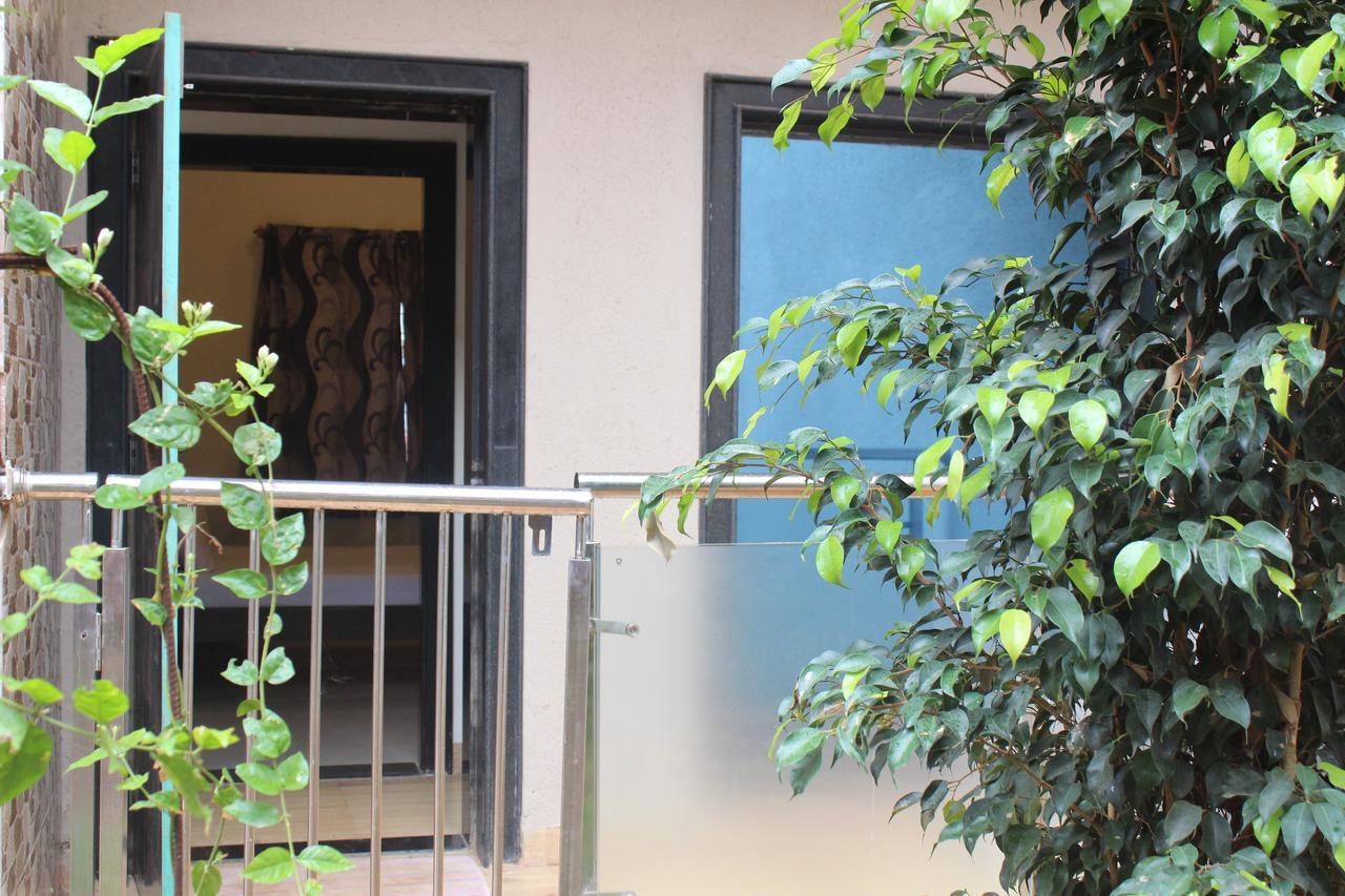 Malhar Bungalow Панчгани Екстериор снимка
